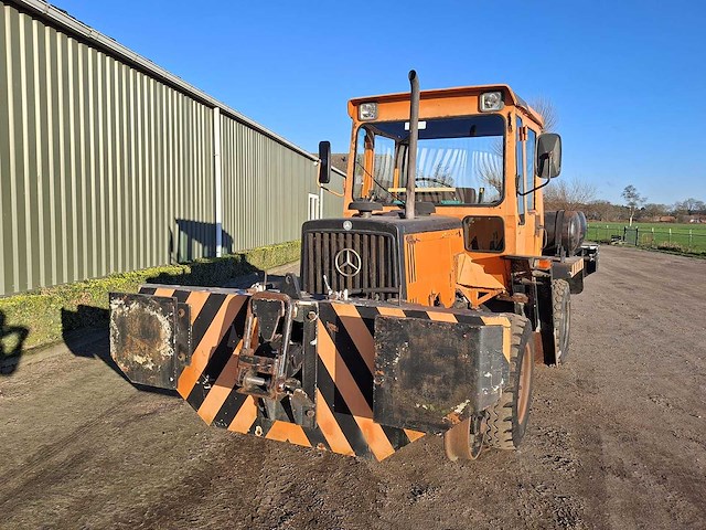 Mercedes benz mb - 1990 - trac 700 spoor - vierwielaangedreven landbouwtractor - afbeelding 17 van  17