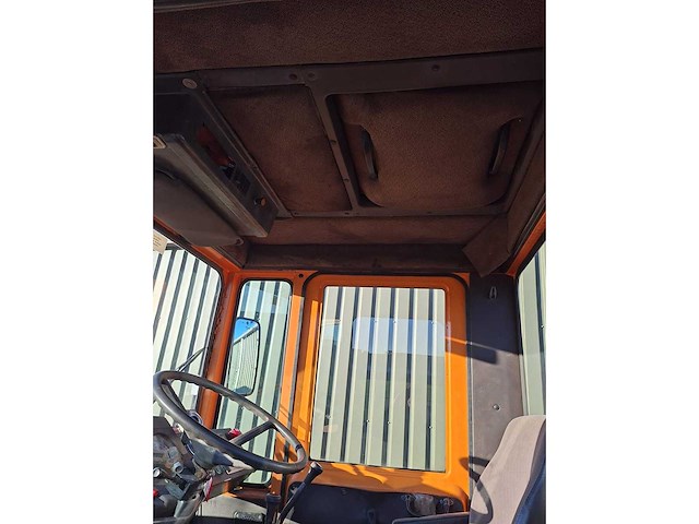 Mercedes benz mb - 1990 - trac 700 spoor - vierwielaangedreven landbouwtractor - afbeelding 12 van  12