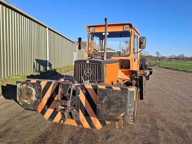 Mercedes benz mb - 1990 - trac 700 spoor - vierwielaangedreven landbouwtractor - afbeelding 8 van  15