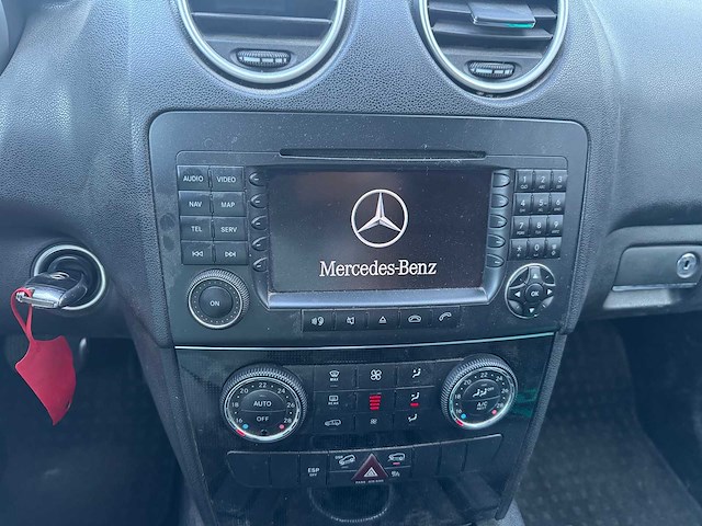 Mercedes-benz ml 320 cdi 4-matic 64-vjf-6 - afbeelding 16 van  27