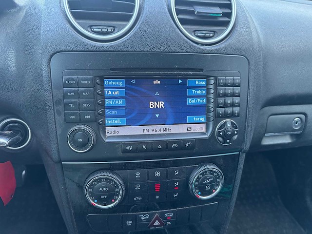 Mercedes-benz ml 320 cdi 4-matic 64-vjf-6 - afbeelding 18 van  27