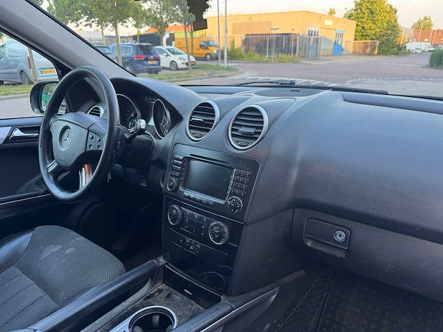 Mercedes-benz ml 320 cdi 4-matic 64-vjf-6 - afbeelding 2 van  27