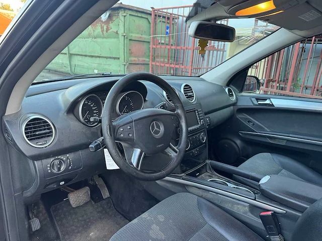 Mercedes-benz ml 320 cdi 4-matic 64-vjf-6 - afbeelding 9 van  27