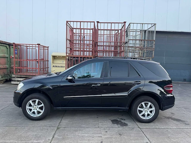 Mercedes-benz ml 320 cdi 4-matic 64-vjf-6 - afbeelding 21 van  27