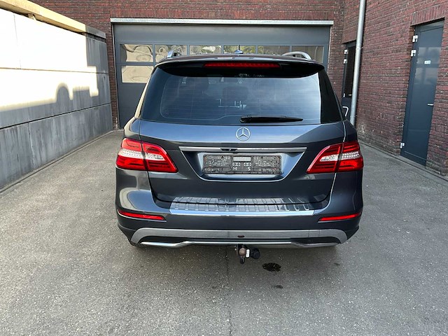 Mercedes-benz ml-klasse 350 cdi 4matic bluetec - personenauto - afbeelding 13 van  17