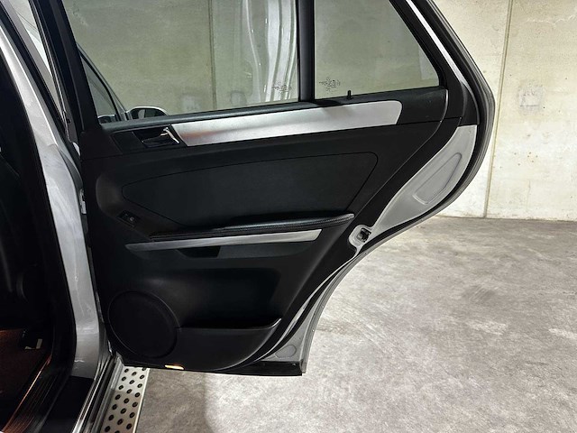 Mercedes-benz ml350 3.5 v6 272pk 2006 ml-klasse, xg-979-v - afbeelding 13 van  13