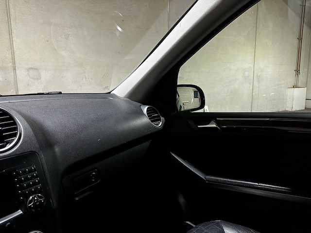 Mercedes-benz ml350 3.5l v6 4matic m-klasse 268pk 2006 (origineel-nl), 84-sh-sb youngtimer - afbeelding 26 van  43