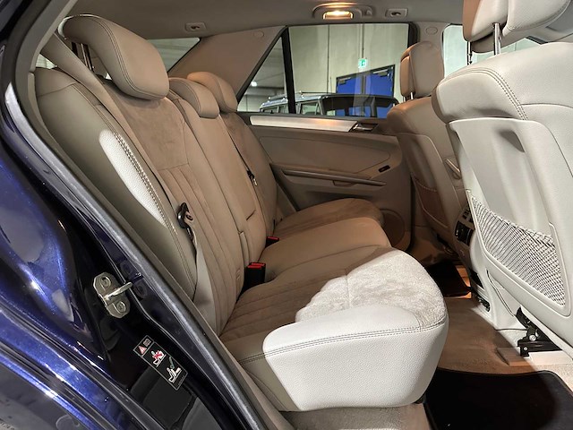 Mercedes-benz ml500 5.0 v8 306pk 2006 m-klasse, k-267-vb youngtimer - afbeelding 37 van  49