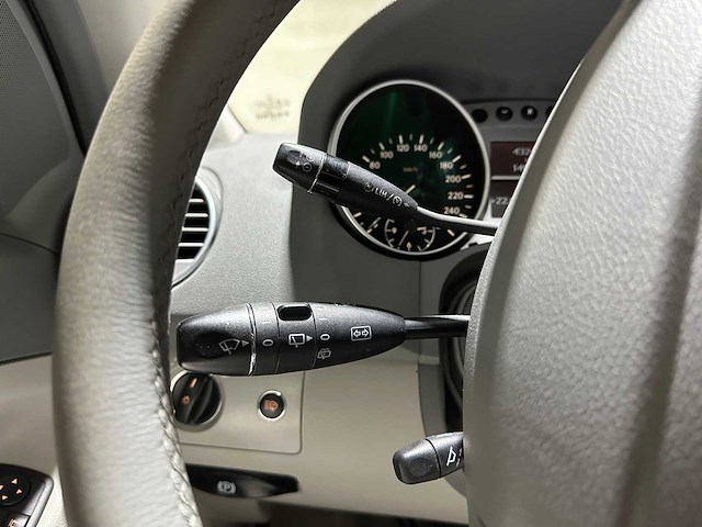 Mercedes-benz ml500 5.0 v8 306pk 2006 m-klasse, k-267-vb youngtimer - afbeelding 20 van  49