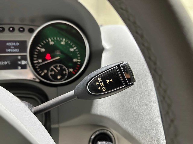 Mercedes-benz ml500 5.0 v8 306pk 2006 m-klasse, k-267-vb youngtimer - afbeelding 21 van  49