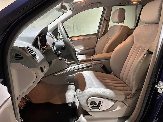 Mercedes-benz ml500 5.0 v8 306pk 2006 m-klasse, k-267-vb youngtimer - afbeelding 30 van  49