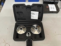 Mercedes-benz oil filter tool kit speciaal gereedschap - afbeelding 1 van  3