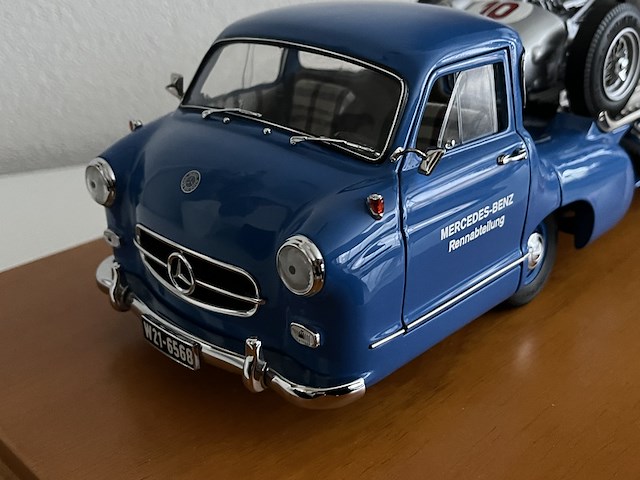 Mercedes-benz racetransport cmc 1:18, cmc, renntransporter 1:18 - afbeelding 16 van  18