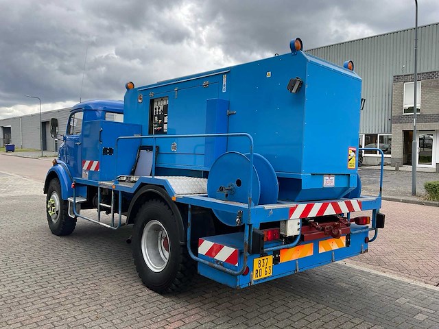 Mercedes-benz rundhauber 9-11 vrachtwagen 4x4 met 100 kw generator - afbeelding 43 van  45