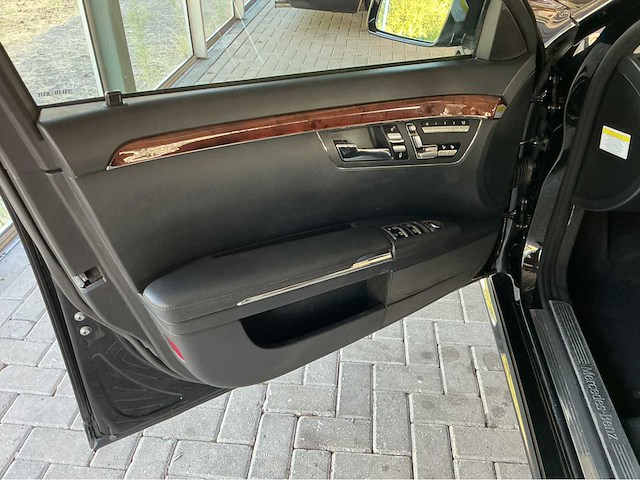 Mercedes benz s500 4matic lang w221 | 5.5 v8 | 2010 | youngtimer | 388 pk | amg sportpakket | keyless-go | marge auto - afbeelding 15 van  18