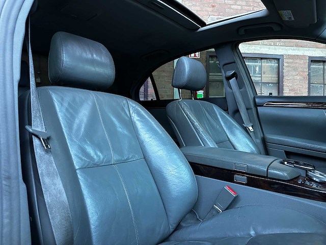 Mercedes-benz s500 5.5 v8 388pk 2007 youngtimer s-klasse w221 - afbeelding 28 van  35