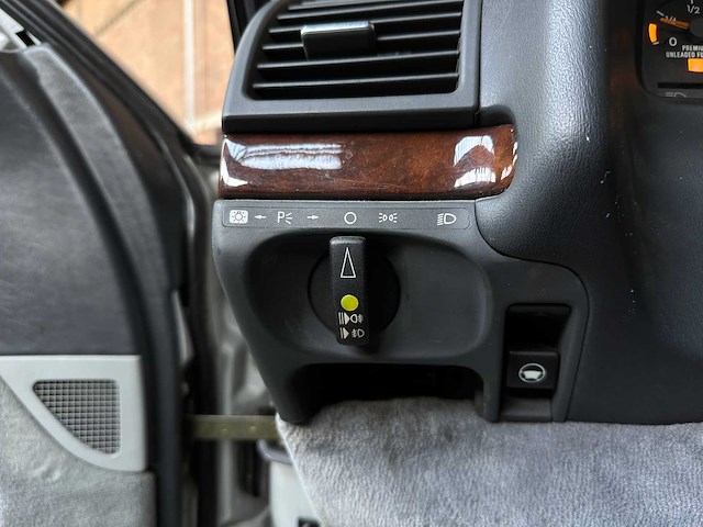 Mercedes-benz s500 coupé 5.0 v8 320pk 1994 youngtimer - afbeelding 19 van  32