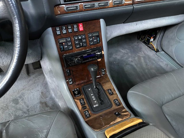 Mercedes-benz s500 coupé 5.0 v8 320pk 1994 youngtimer - afbeelding 15 van  32