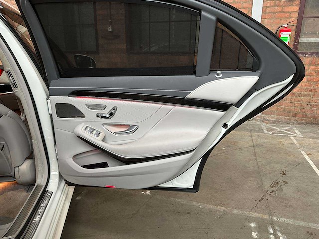 Mercedes-benz s600 lang amg 6.0 v12 530pk 2015 s-klasse - afbeelding 22 van  29