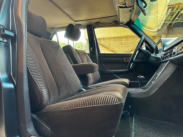 Mercedes-benz se w126 107pk 1982, x-916-hg - afbeelding 22 van  31