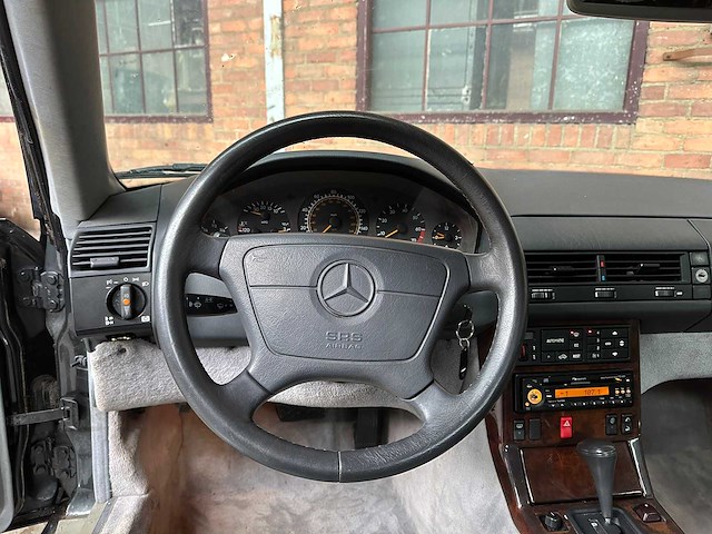 Mercedes-benz sl500 5.0 v8 hardtop 320pk 1993 sl-klasse cabriolet - afbeelding 15 van  29