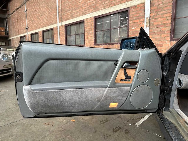 Mercedes-benz sl500 5.0 v8 hardtop 320pk 1993 sl-klasse cabriolet - afbeelding 23 van  29