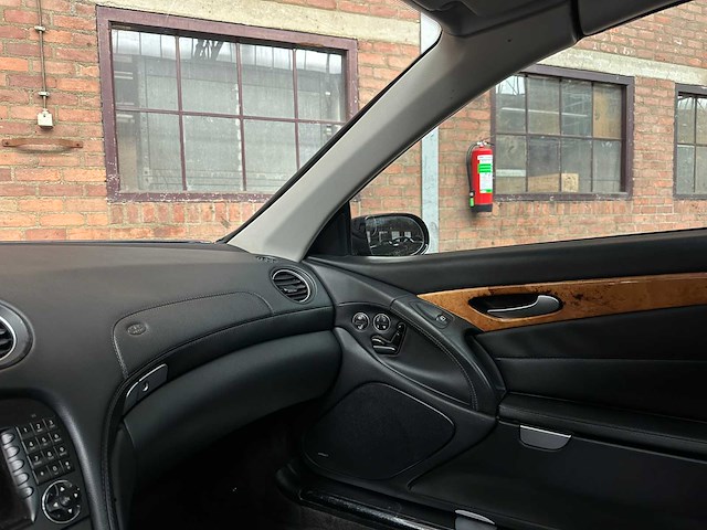 Mercedes-benz sl500 5.5 v8 388pk 2006 youngtimer sl-klasse - afbeelding 19 van  35