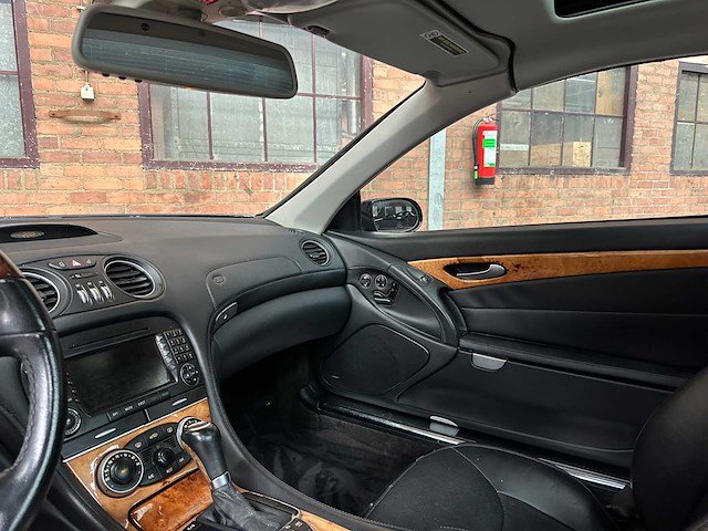 Mercedes-benz sl500 5.5 v8 388pk 2006 youngtimer sl-klasse - afbeelding 10 van  35