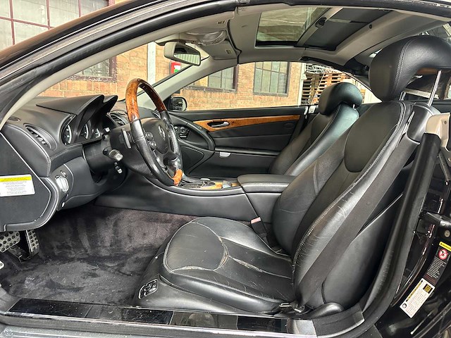 Mercedes-benz sl500 5.5 v8 388pk 2006 youngtimer sl-klasse - afbeelding 22 van  35