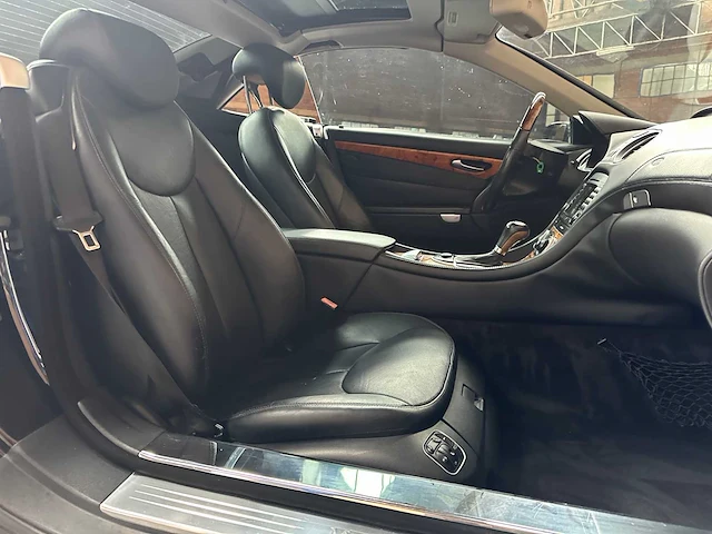 Mercedes-benz sl500 5.5 v8 388pk 2006 youngtimer sl-klasse - afbeelding 23 van  35