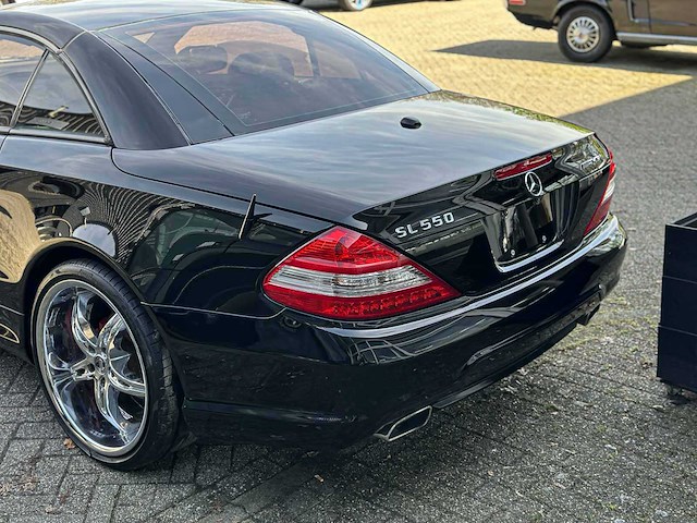 Mercedes-benz sl550 5.5 v8 r23 388pk 2011 sl-klasse - afbeelding 5 van  31