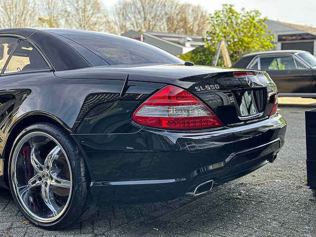Mercedes-benz sl550 5.5 v8 r23 388pk 2011 sl-klasse - afbeelding 14 van  31