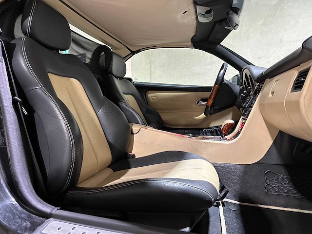 Mercedes-benz slk200 k. 163pk 2004 (origineel-nl) slk-klasse, 47-nn-vk - afbeelding 25 van  44
