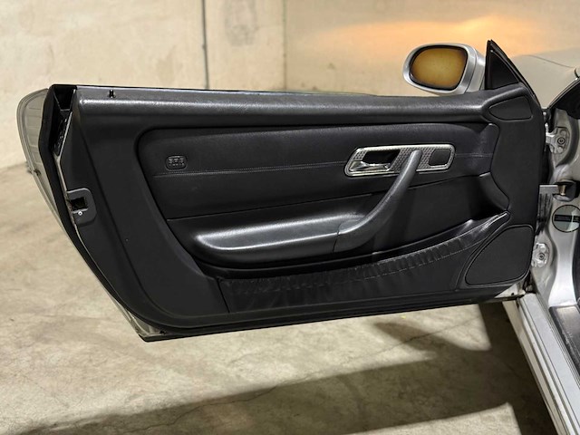 Mercedes-benz slk32 amg 3.2 v6 354pk 2004 slk-klasse youngtimer - afbeelding 18 van  37