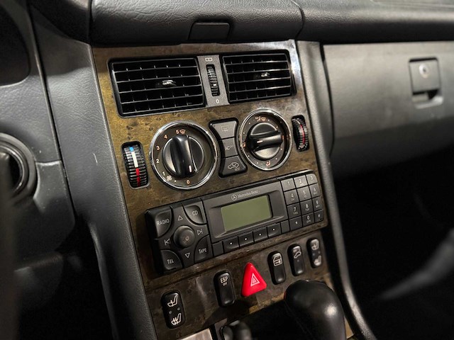 Mercedes-benz slk32 amg 3.2 v6 354pk 2004 slk-klasse youngtimer - afbeelding 30 van  37