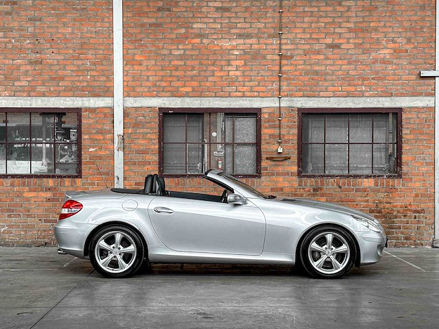 Mercedes-benz slk350 3.5 v6 272pk 2005 airscarf slk-klasse youngtimer - afbeelding 31 van  33