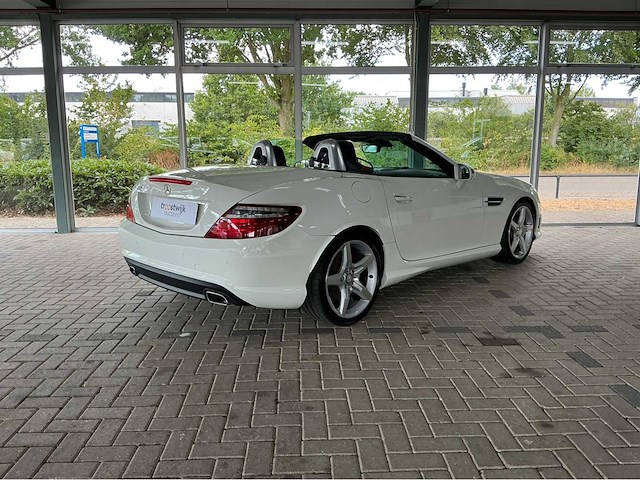 Mercedes benz slk350 amg r172 | 3.5 v6 | 2011 | youngtimer | 306 pk | airscarf | keyless-go | btw auto - afbeelding 15 van  42