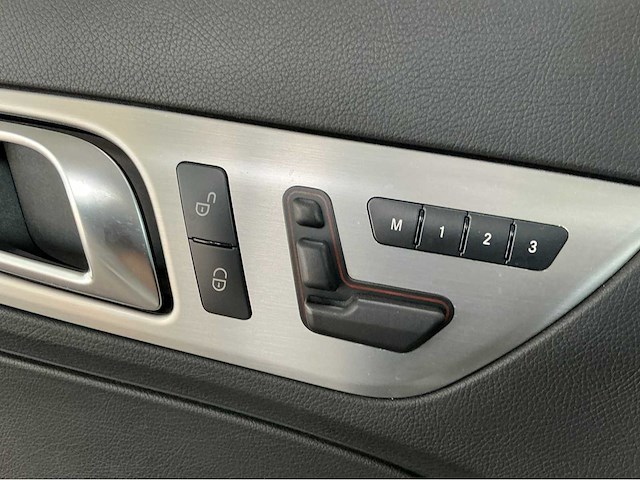 Mercedes benz slk350 amg r172 | 3.5 v6 | 2011 | youngtimer | 306 pk | airscarf | keyless-go | btw auto - afbeelding 32 van  42