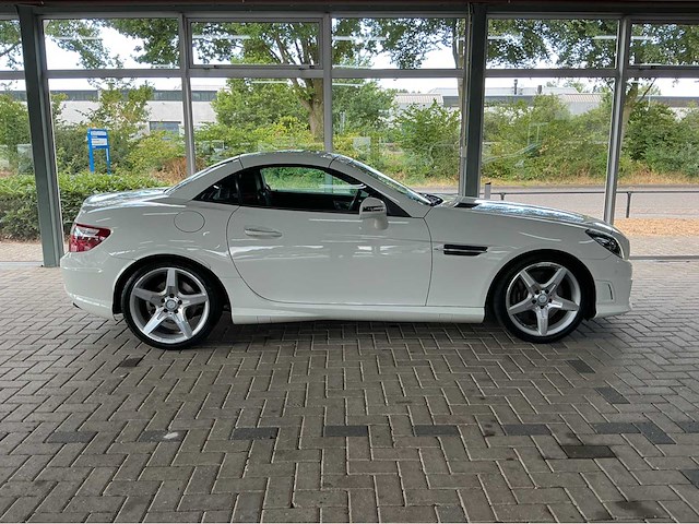Mercedes benz slk350 amg r172 | 3.5 v6 | 2011 | youngtimer | 306 pk | airscarf | keyless-go | btw auto - afbeelding 34 van  42