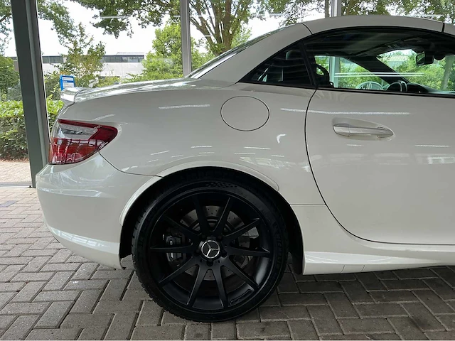 Mercedes benz slk55 amg r172 | 5.5 v8 | 2013 | 421 pk | amg performance package | airscarf | btw auto - afbeelding 13 van  42