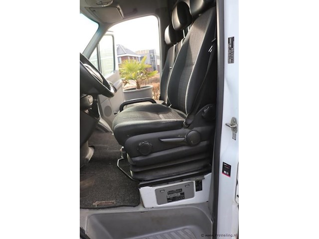 Mercedes-benz sprinter - kenteken v-084-dh | automaat - afbeelding 26 van  45