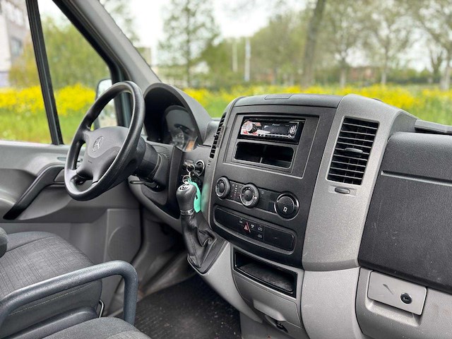 Mercedes-benz sprinter 210 2.2 cdi 325 rolstoelbus, vk-923-r - afbeelding 13 van  17