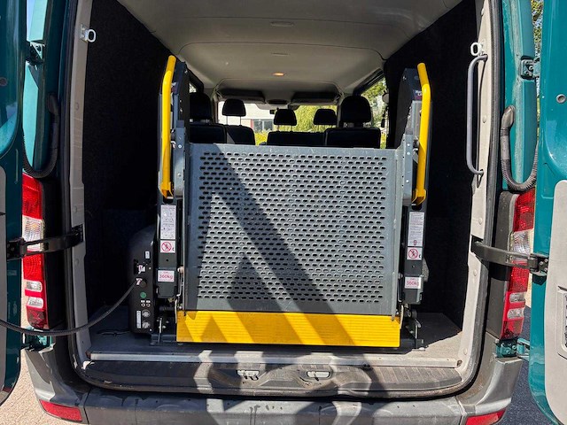 Mercedes-benz sprinter 210 2.2 cdi 366 dc rolstoelbus automaat 5-vzz-68 - afbeelding 14 van  24