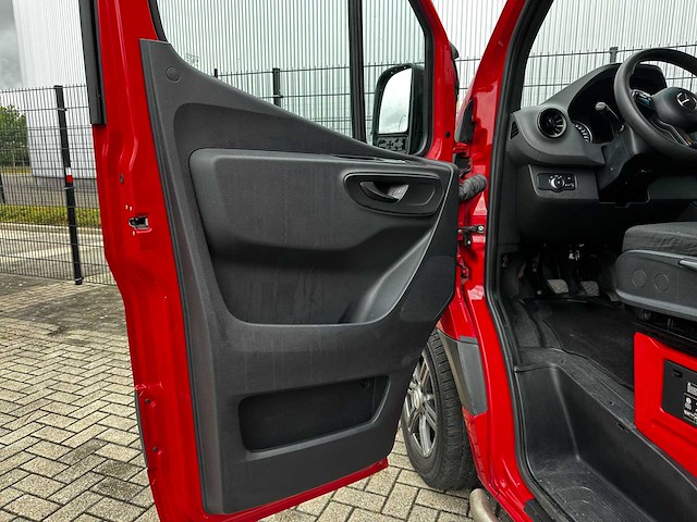 Mercedes-benz sprinter 211 2.2 cdi l2h2 113pk 2019 (origineel-nl), vdf-06-g - afbeelding 14 van  47