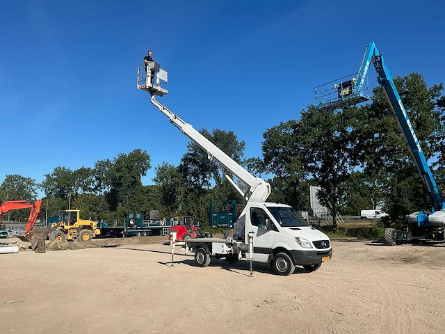 Mercedes-benz sprinter 311 2.2 cdi 366 bedrijfswagen hoogwerker opbouw - afbeelding 14 van  21