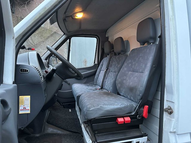 Mercedes-benz sprinter 313 cdi 2.2 402 hd 130pk 2003, 5-vft-88 - afbeelding 13 van  32