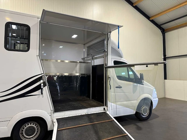 Mercedes-benz sprinter 316 2.2 cdi 2 paards paardenwagen v-089-bf - afbeelding 24 van  30
