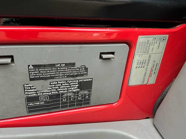 Mercedes-benz sprinter 319 3.0 cdi 432 bedrijfswagen - afbeelding 27 van  39