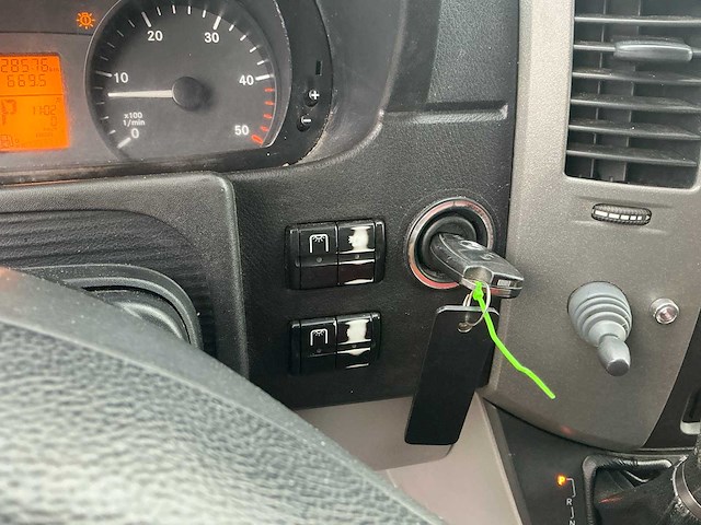 Mercedes-benz sprinter 319 3.0 cdi 432 bedrijfswagen - afbeelding 30 van  39