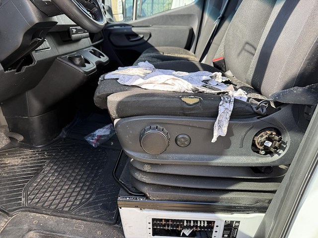 Mercedes benz sprinter bakwagen met kenteken vjt-90-s - afbeelding 11 van  12